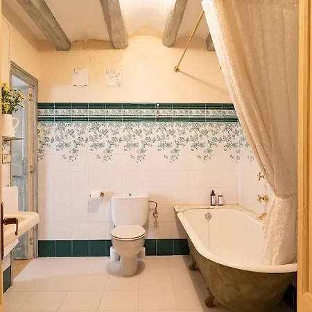 Casa Victor Riu Piera